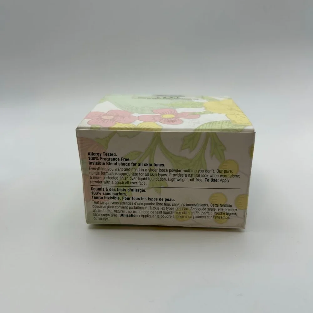 New in Box! Clinique Blended Face Powder ~20 Invisible Blend ~1.2 oz / 35g - Picture 4 of 6
